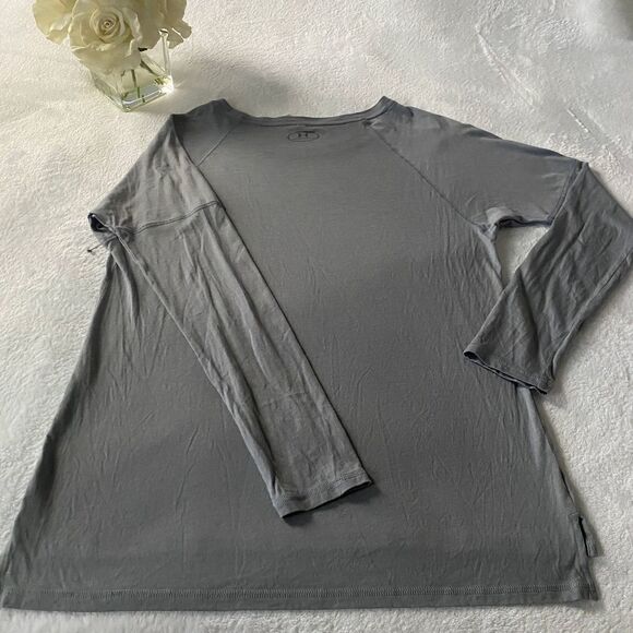Under Armour women Tops/Shirt Size M - Picture 6 of 7
